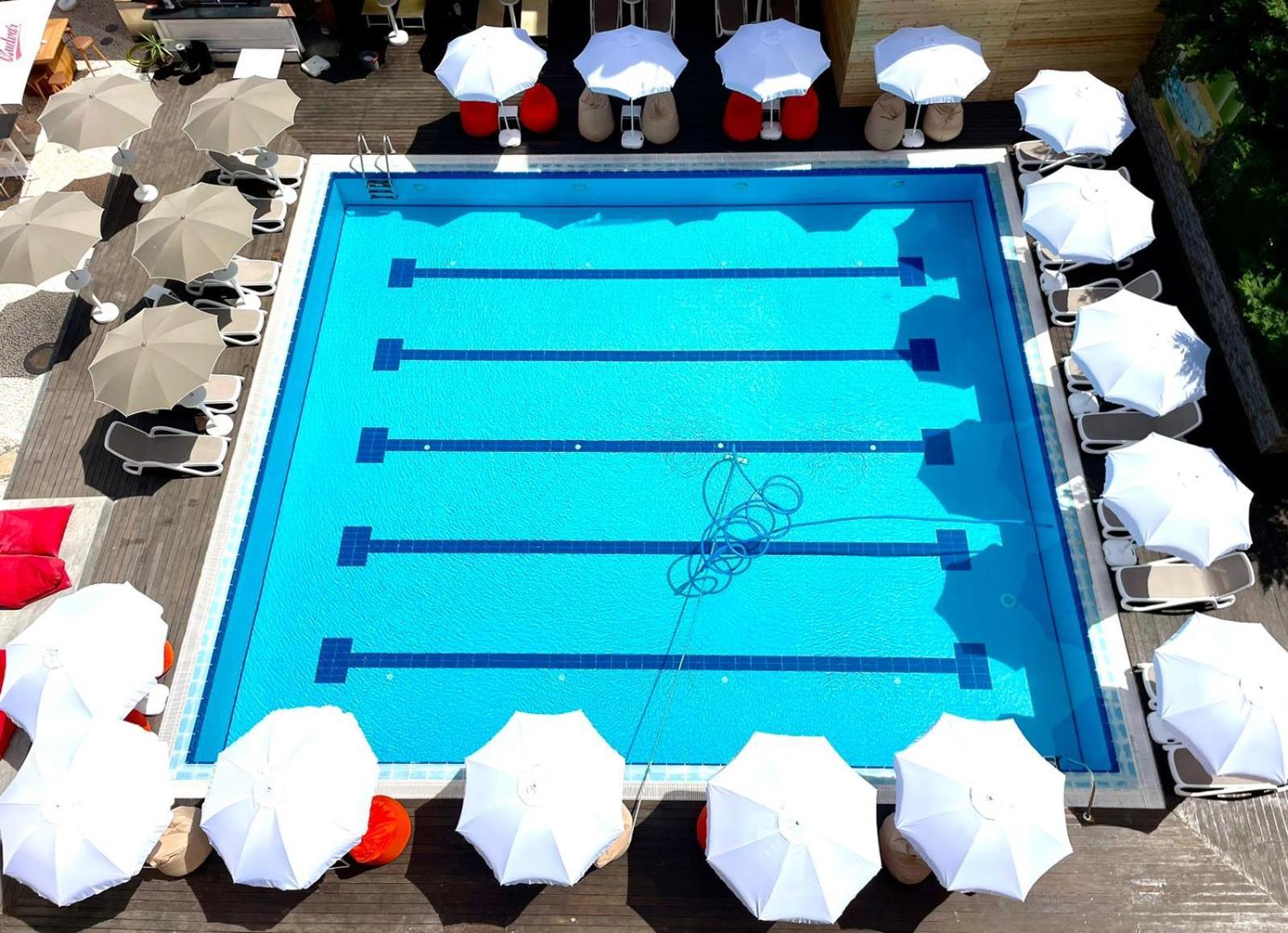 Amh Hotel Durrës Exterior foto